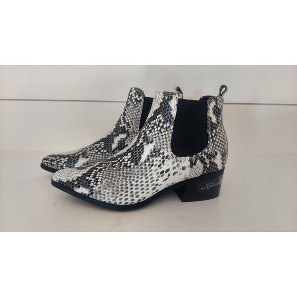 Blondo Shoes - Blondo Emelia Waterproof Chelsea Bootie Brown Snake Skin Leather/NWOB, Size 7